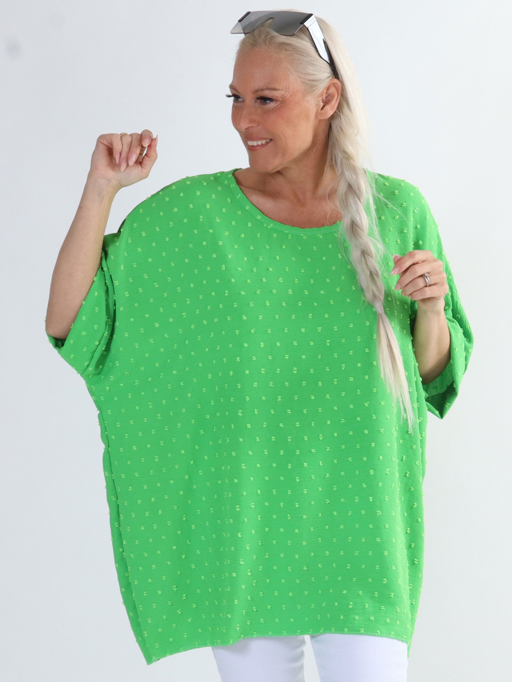 Mileah - Sød plus size bluse med prikket detaljer